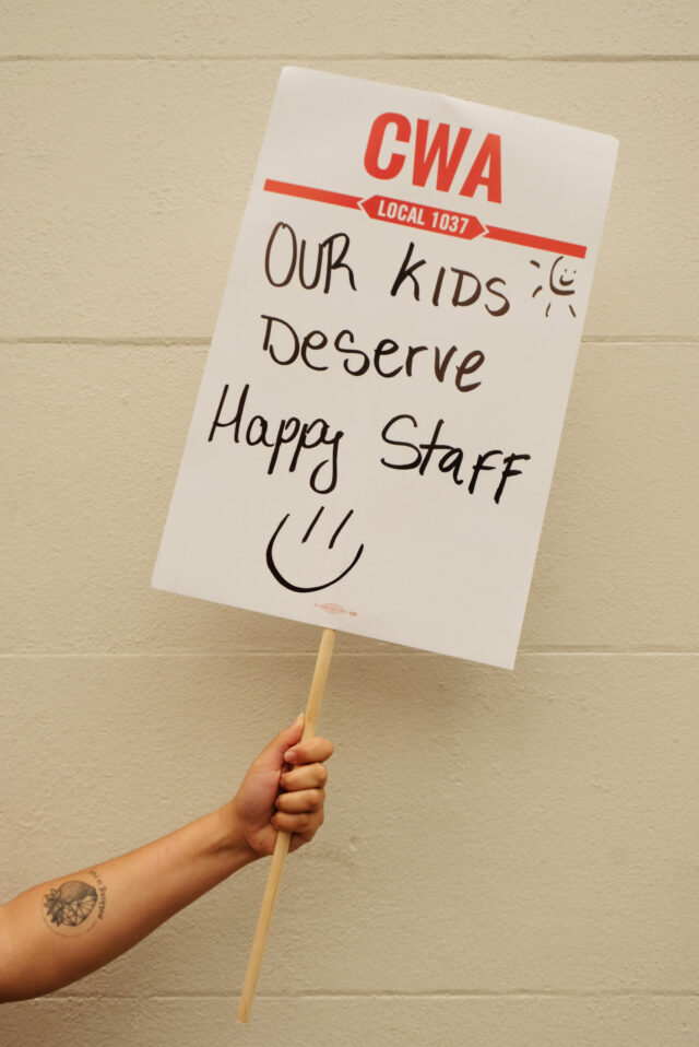 Picket at UVSO