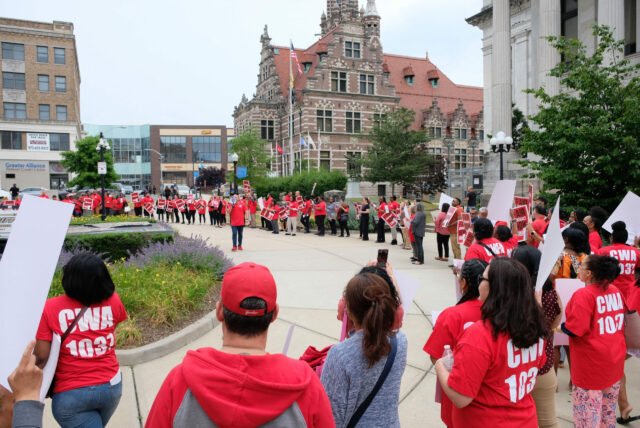 PCBSS Workers Picket in Paterson